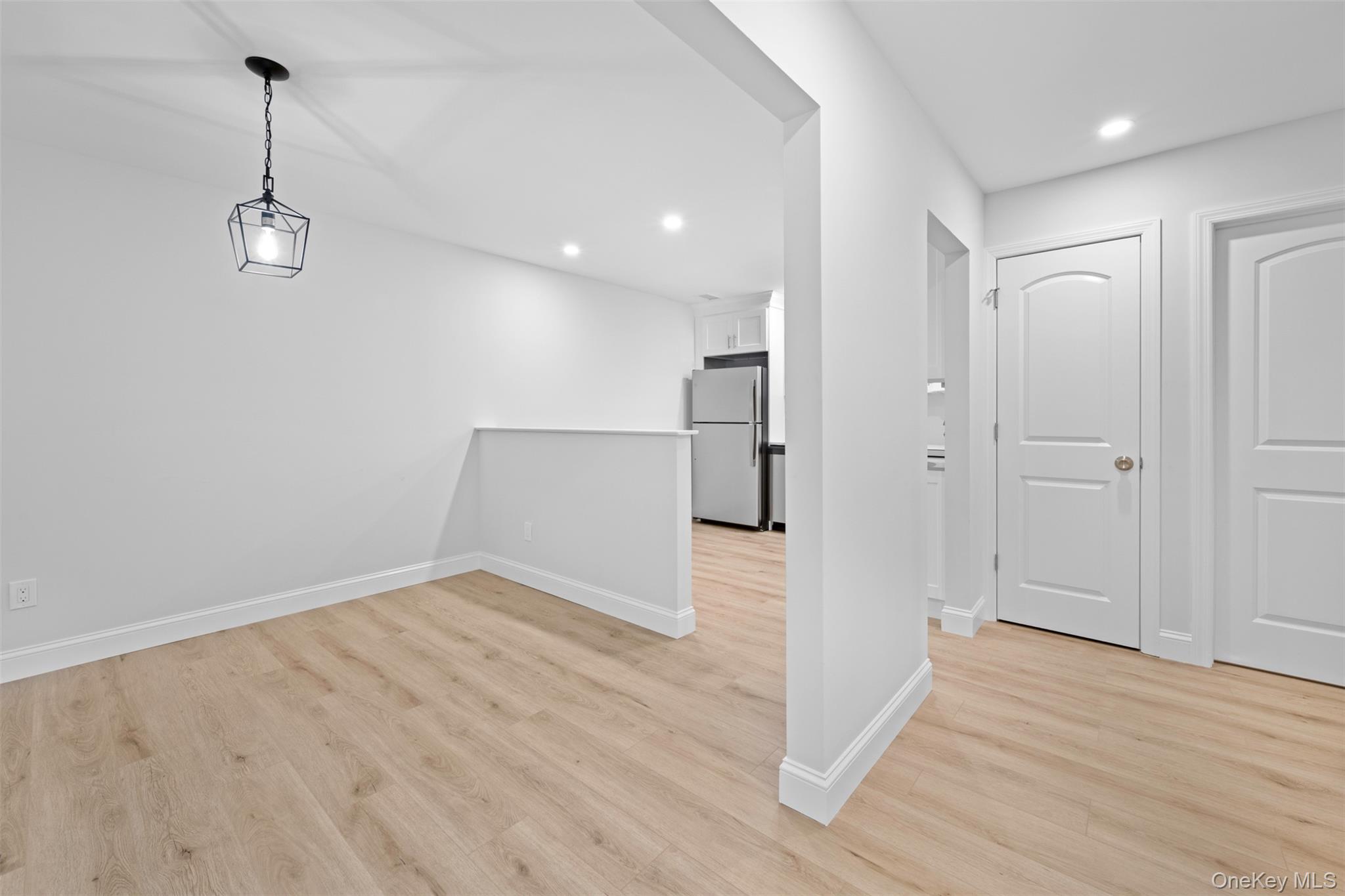 #8 photo, 182 Birchwood Road, サフォーク郡 Coram , NY 11727