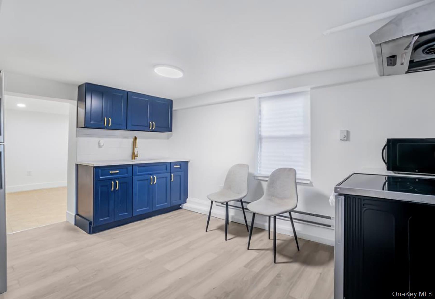 #3 photo, 618 Beach 67th Street, クイーンズ区 Arverne , NY 11692