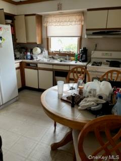 #5 photo, 32 Nearwater Avenue, Massapequa , NY 11758