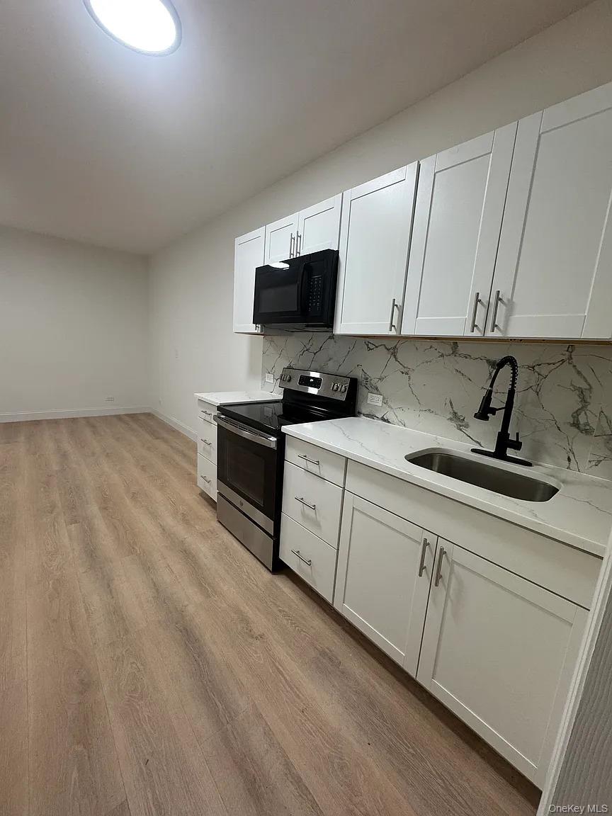 #7 photo, 2064 Bathgate Avenue, Bronx , NY 10457