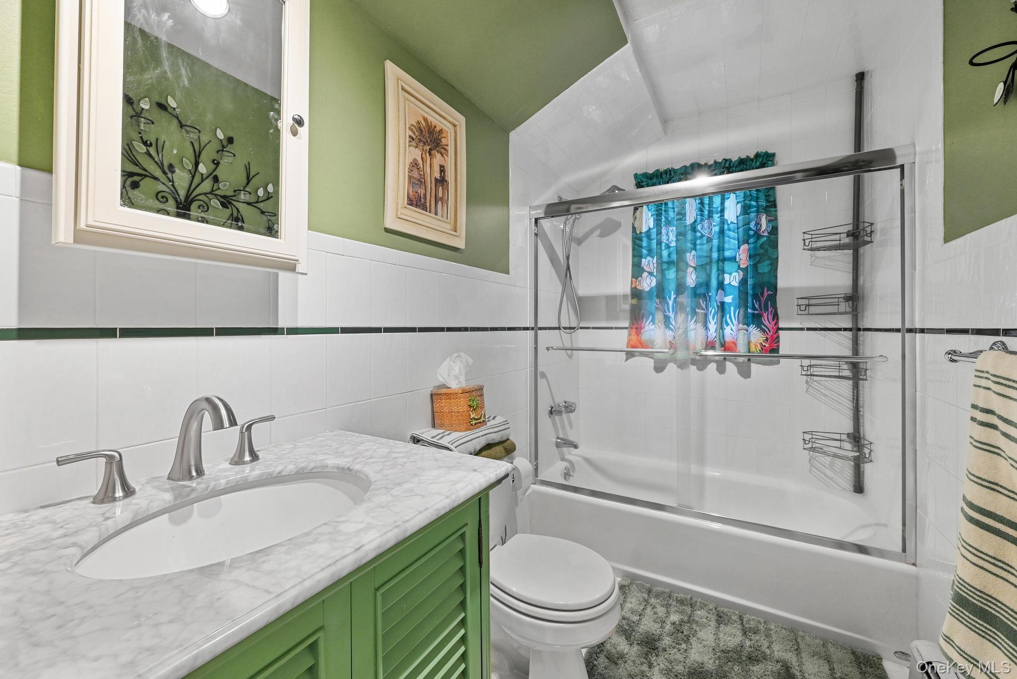 #12 photo, 769 Bay Place, 东长岛 Lindenhurst , NY 11757