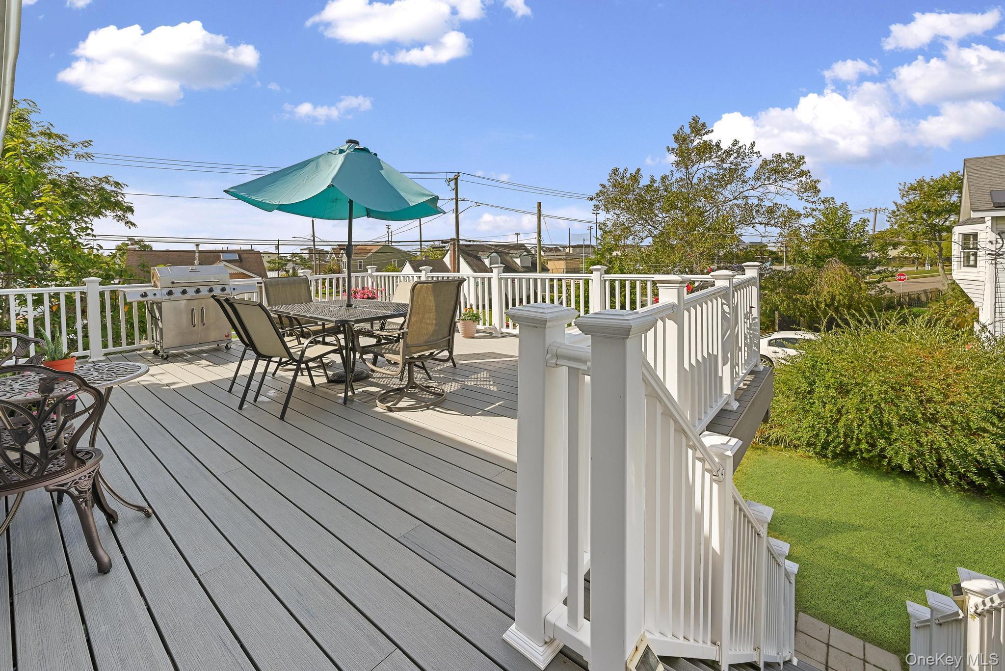 #5 photo, 769 Bay Place, 东长岛 Lindenhurst , NY 11757