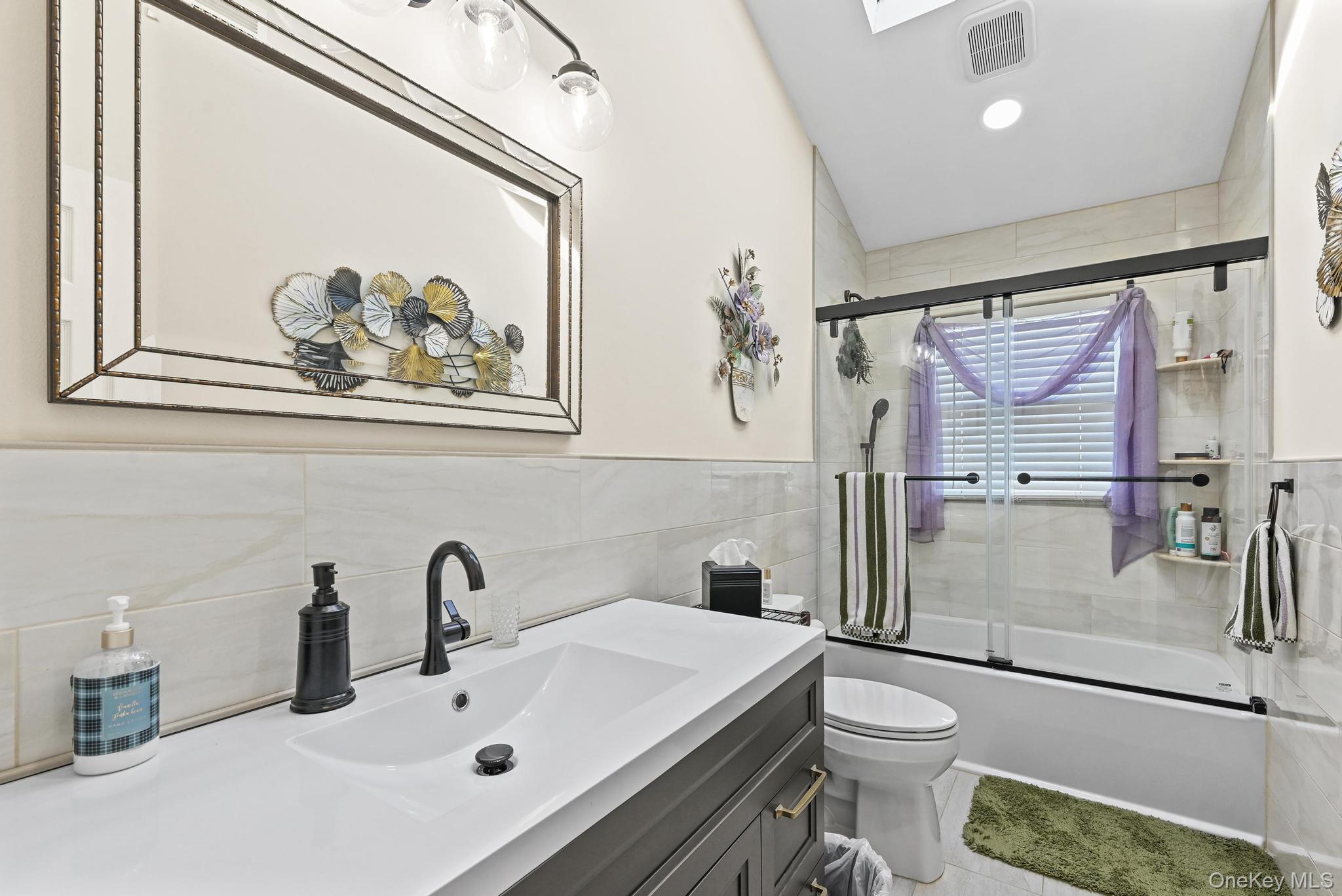 #6 photo, 769 Bay Place, 东长岛 Lindenhurst , NY 11757