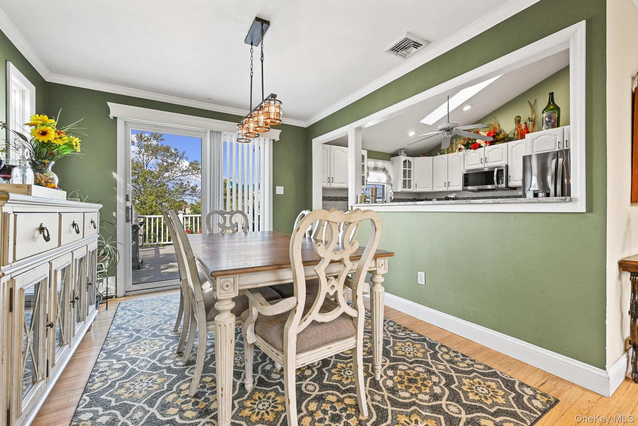 #9 photo, 769 Bay Place, 东长岛 Lindenhurst , NY 11757