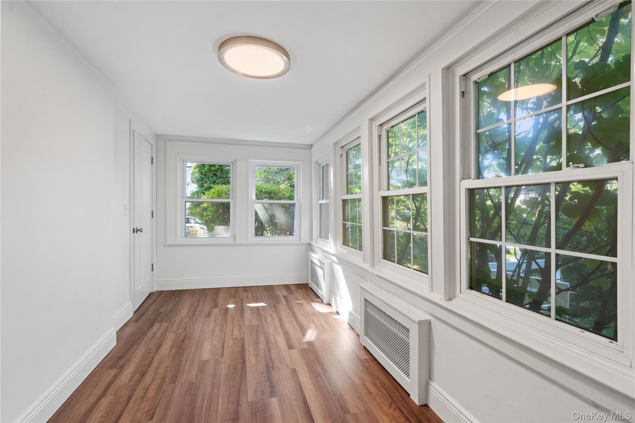 #12 photo, 99 Warner Avenue, Roslyn Heights , NY 11577