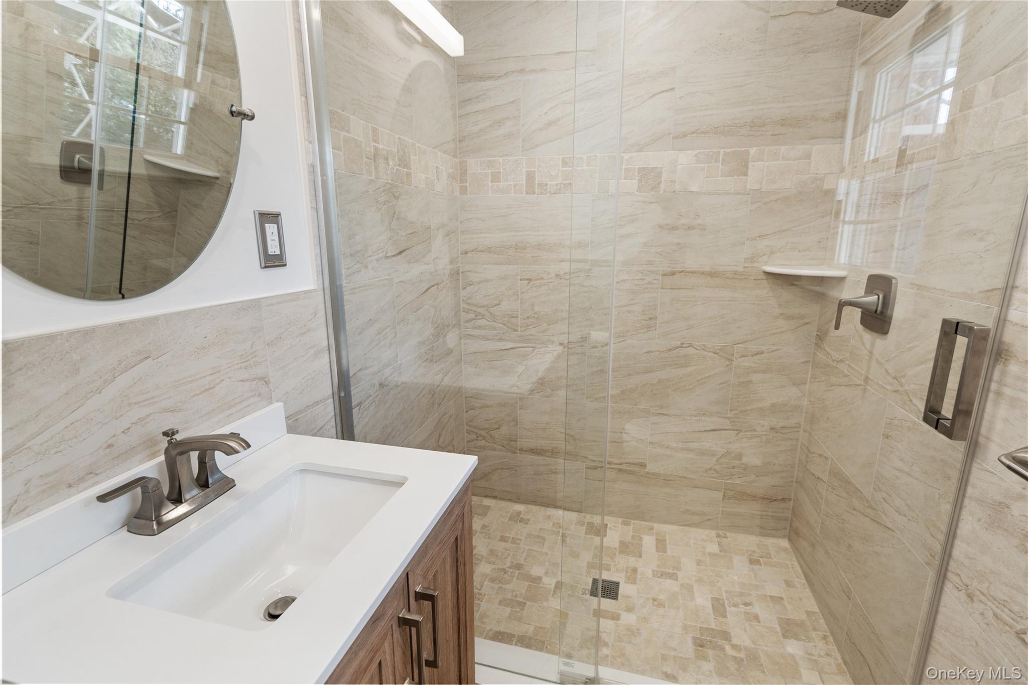 #16 photo, 99 Warner Avenue, Roslyn Heights , NY 11577