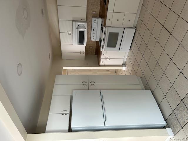 #2 photo, 185 N Bicycle Path, サフォーク郡 Selden , NY 11784