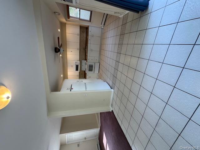 #5 photo, 185 N Bicycle Path, サフォーク郡 Selden , NY 11784