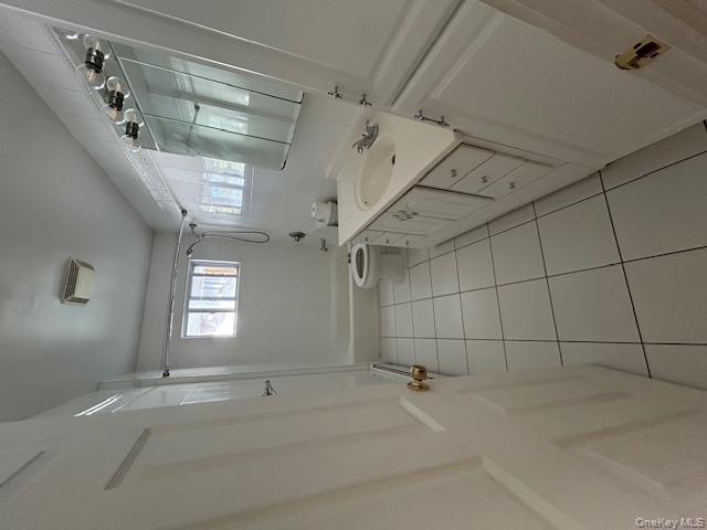 #9 photo, 185 N Bicycle Path, サフォーク郡 Selden , NY 11784