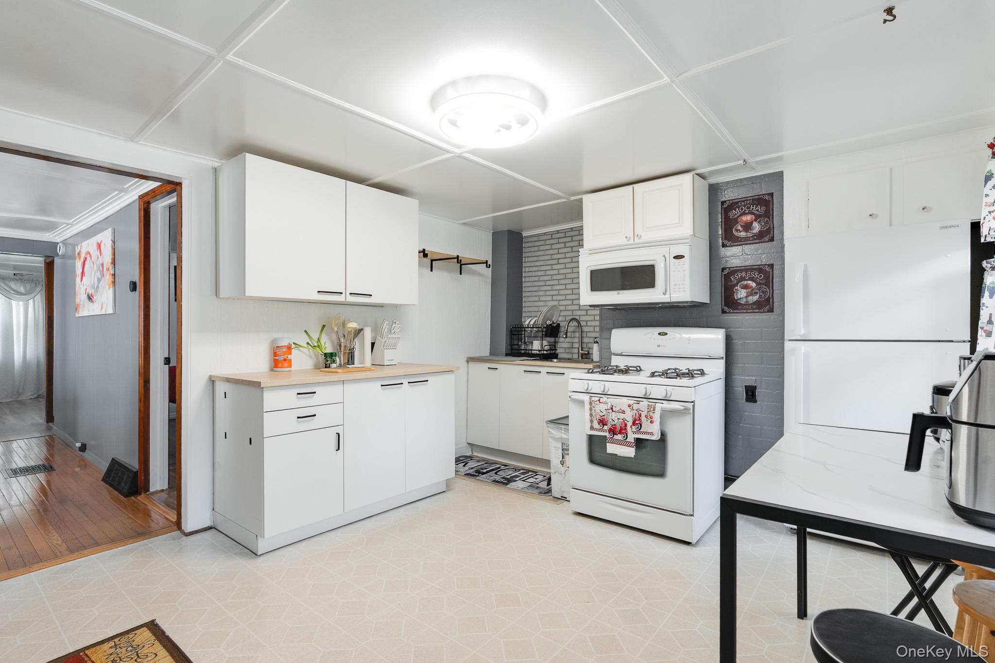 #5 photo, 49 Delafield Street, Poughkeepsie , NY 12601