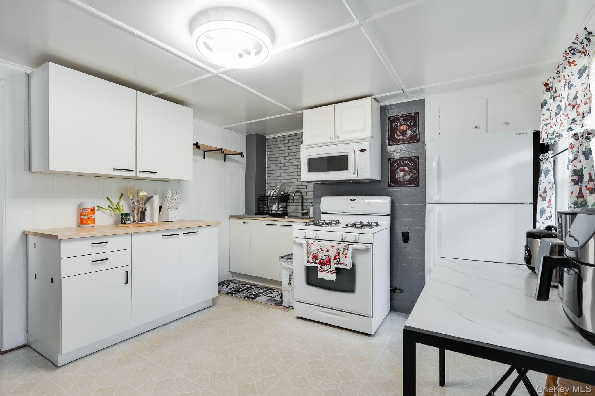 #6 photo, 49 Delafield Street, Poughkeepsie , NY 12601