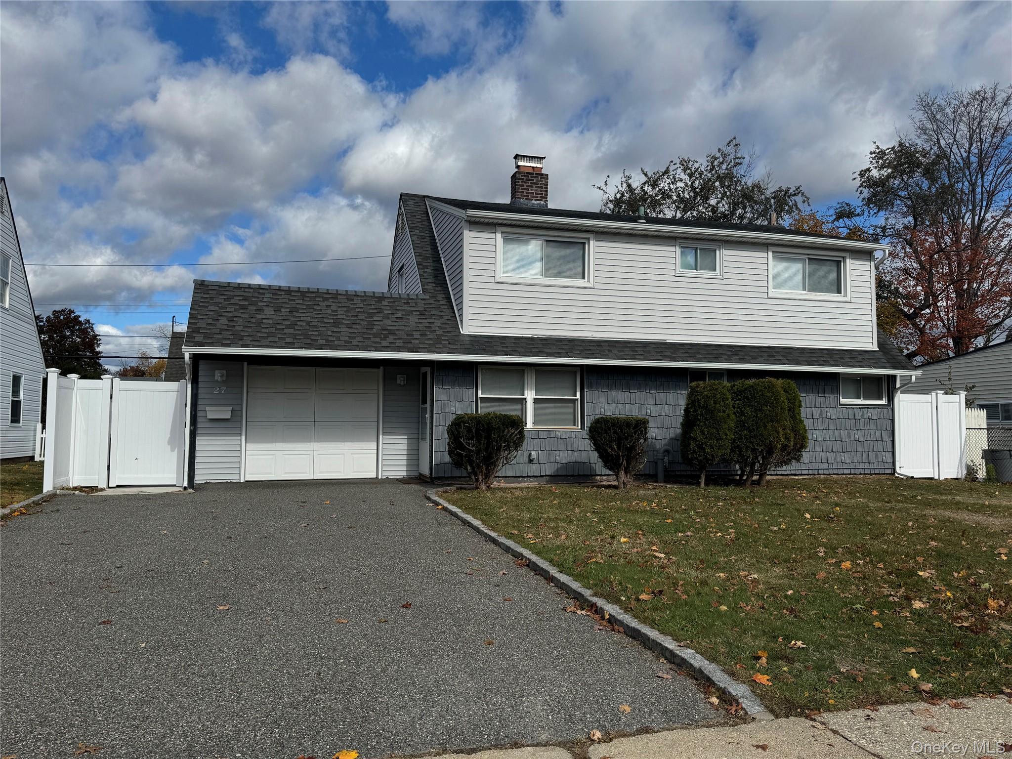 #1 photo, 27 Gleaner Lane, Levittown , NY 11756