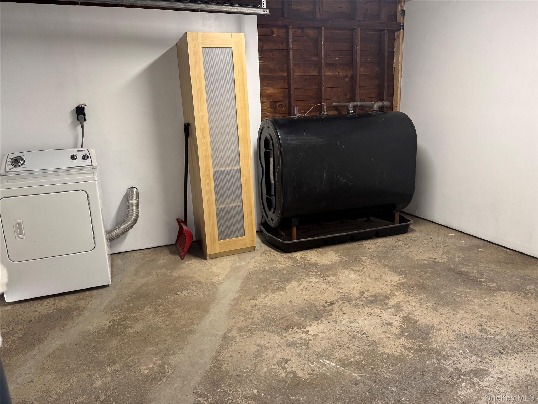 #13 photo, 27 Gleaner Lane, Levittown , NY 11756