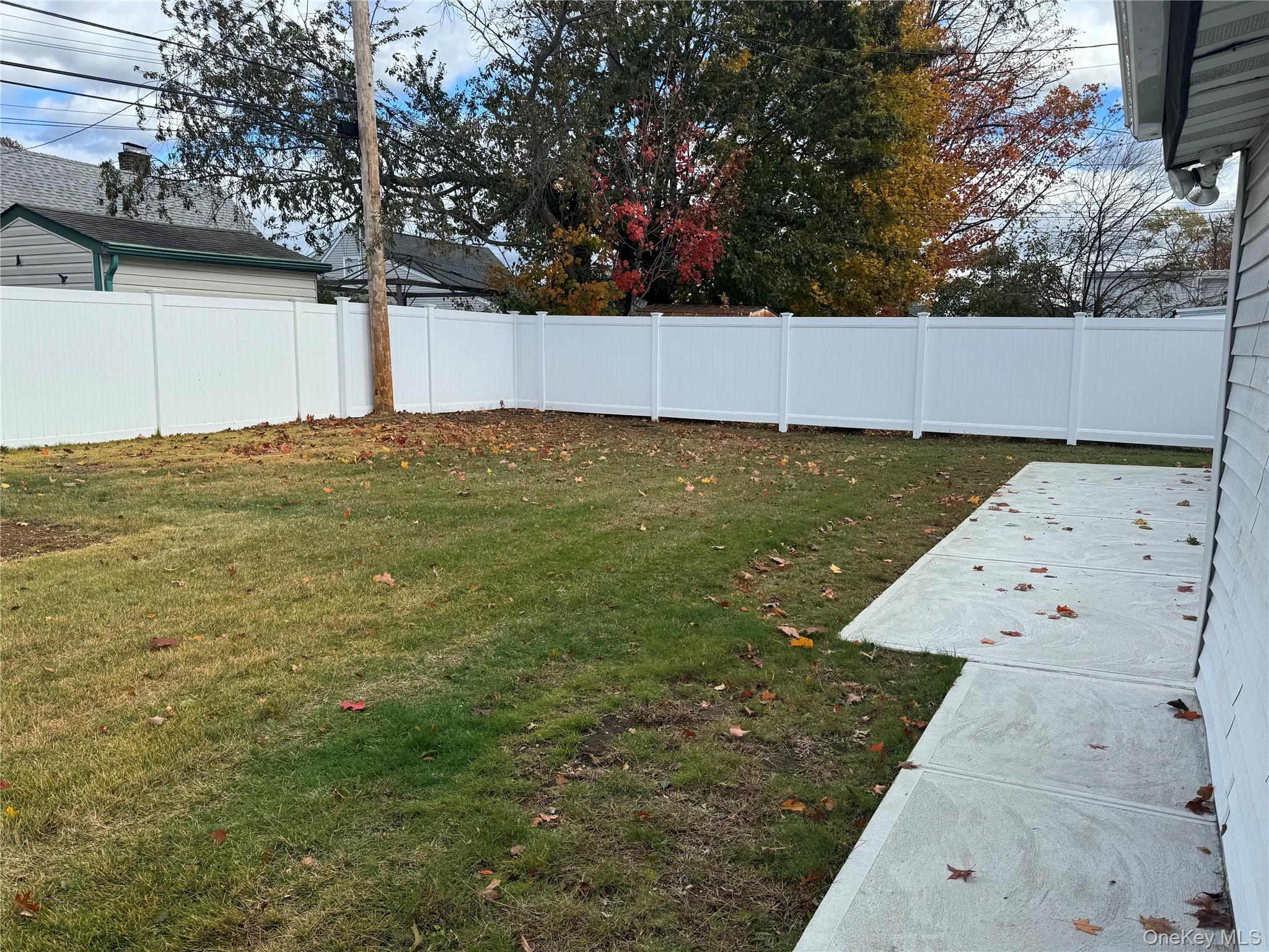 #18 photo, 27 Gleaner Lane, Levittown , NY 11756