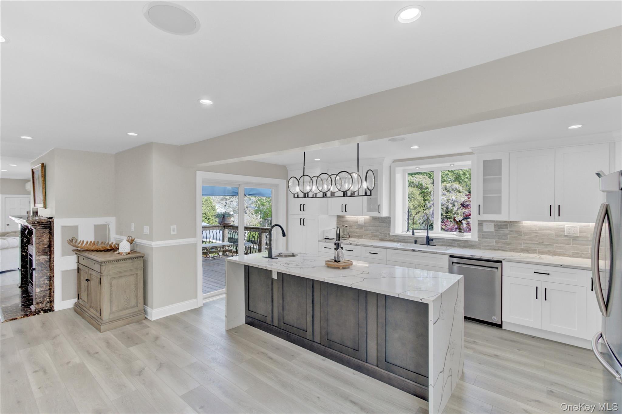 #4 photo, 54 Shore Drive, サフォーク郡 Oakdale , NY 11769