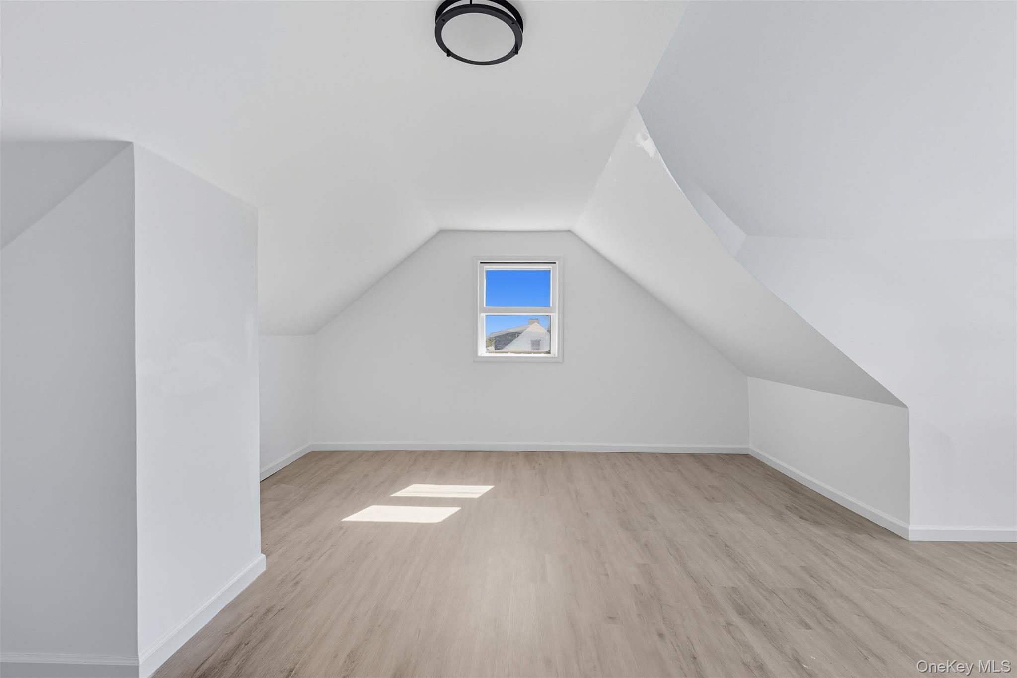 #9 photo, 11 Whittemore Place, Rye Brook , NY 10573