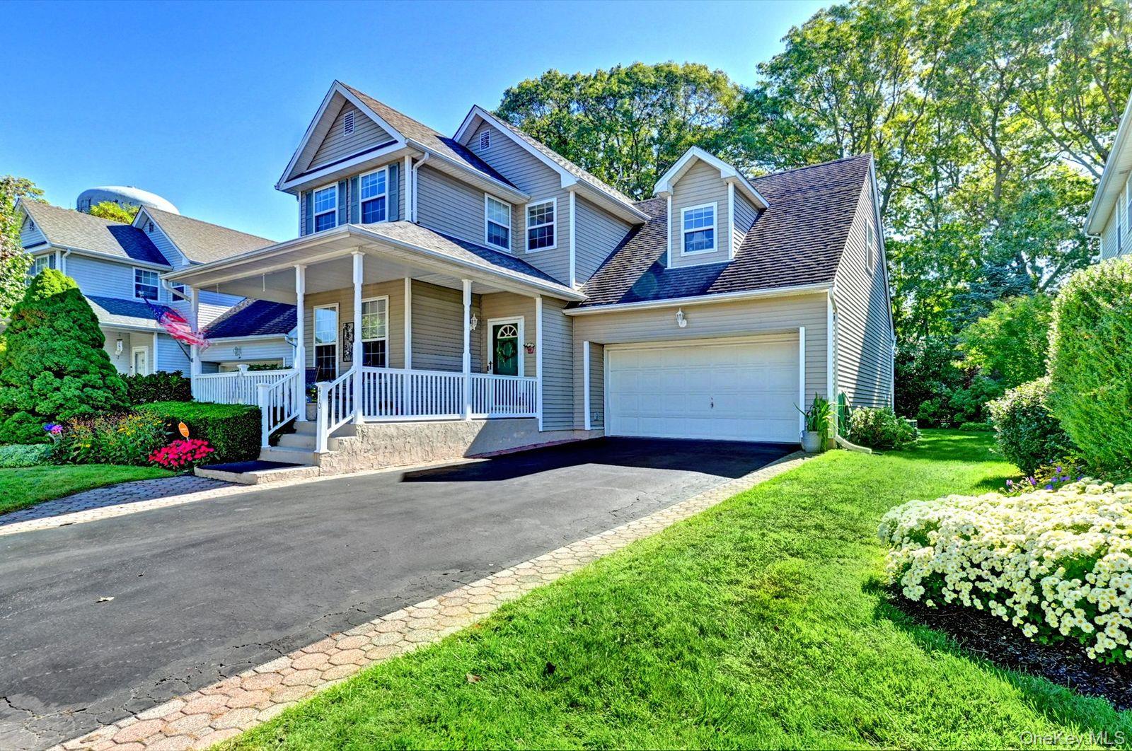 #1 photo, 410 Mystic Way, Bay Shore , NY 11706