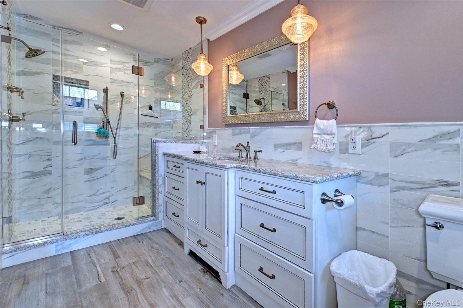 #19 photo, 410 Mystic Way, Bay Shore , NY 11706