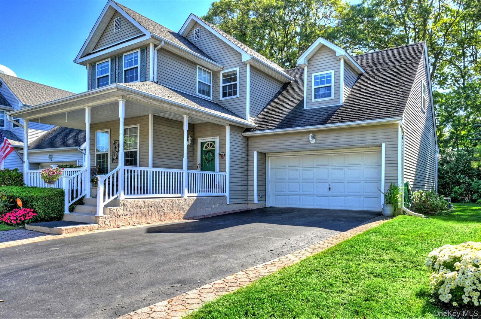 #2 photo, 410 Mystic Way, Bay Shore , NY 11706