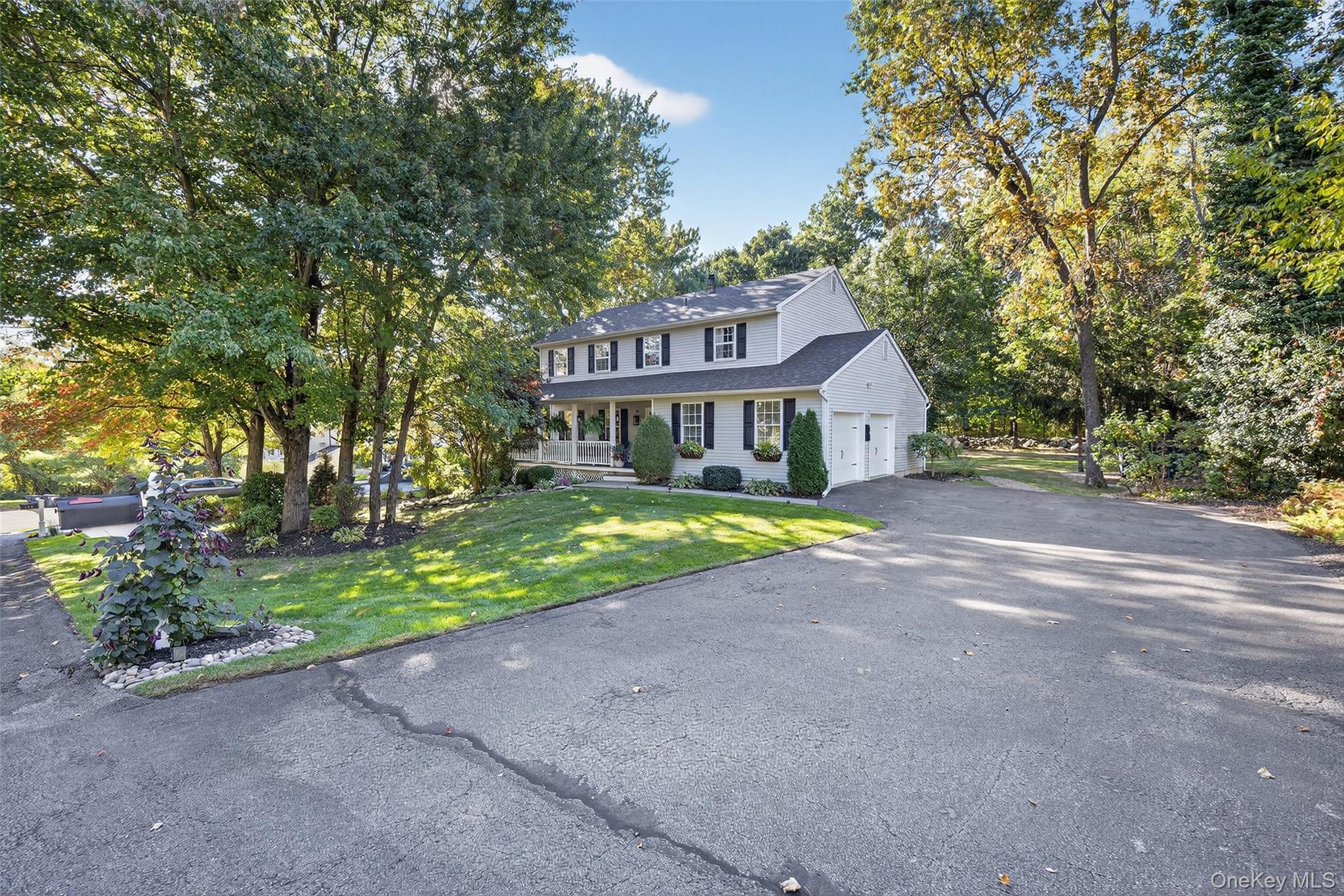 #4 photo, 126 Foxwood Dr, Newburgh , NY 12550