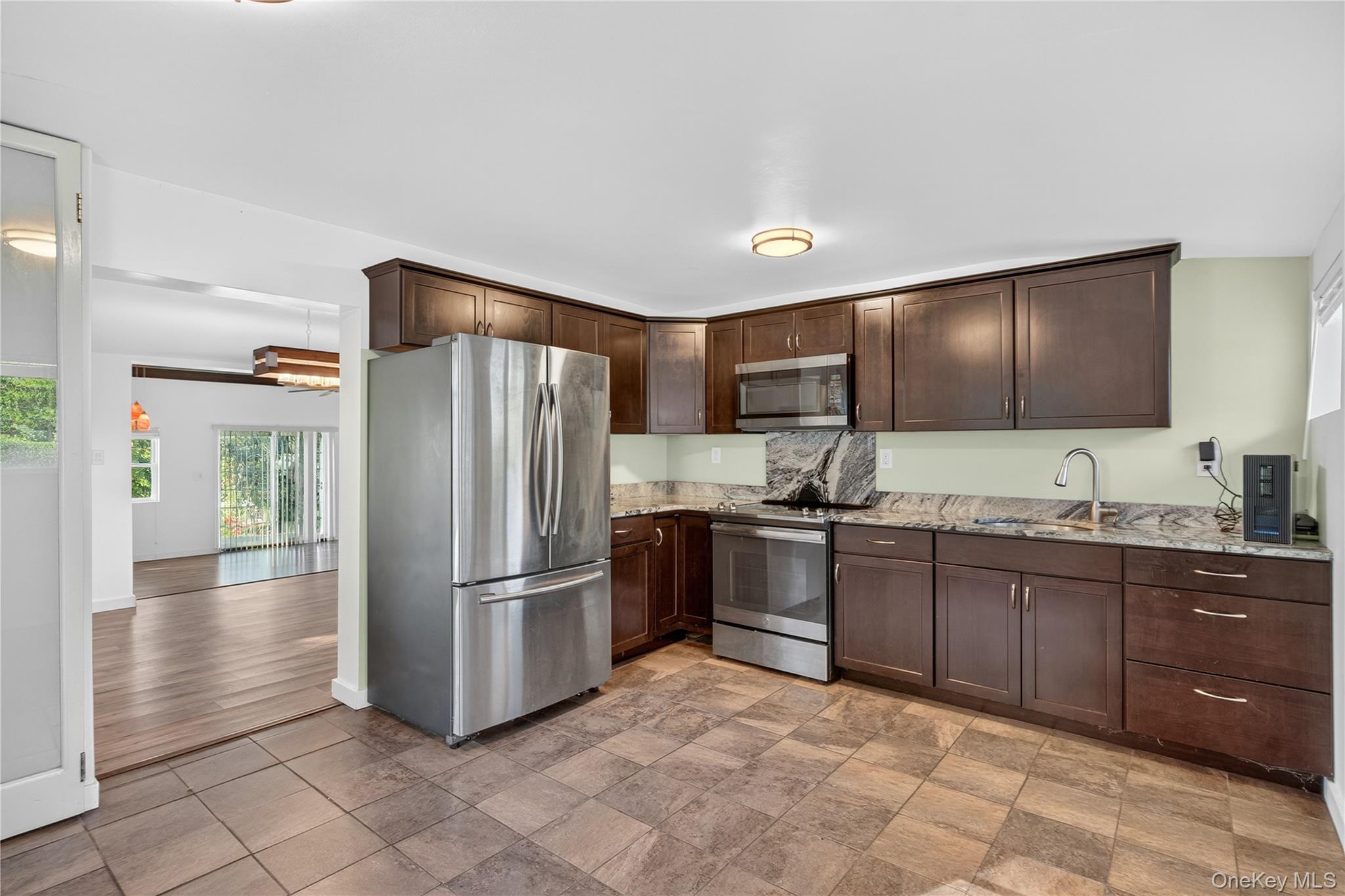 #10 photo, 9 Wickes Lane, New Hamburg , NY 12590