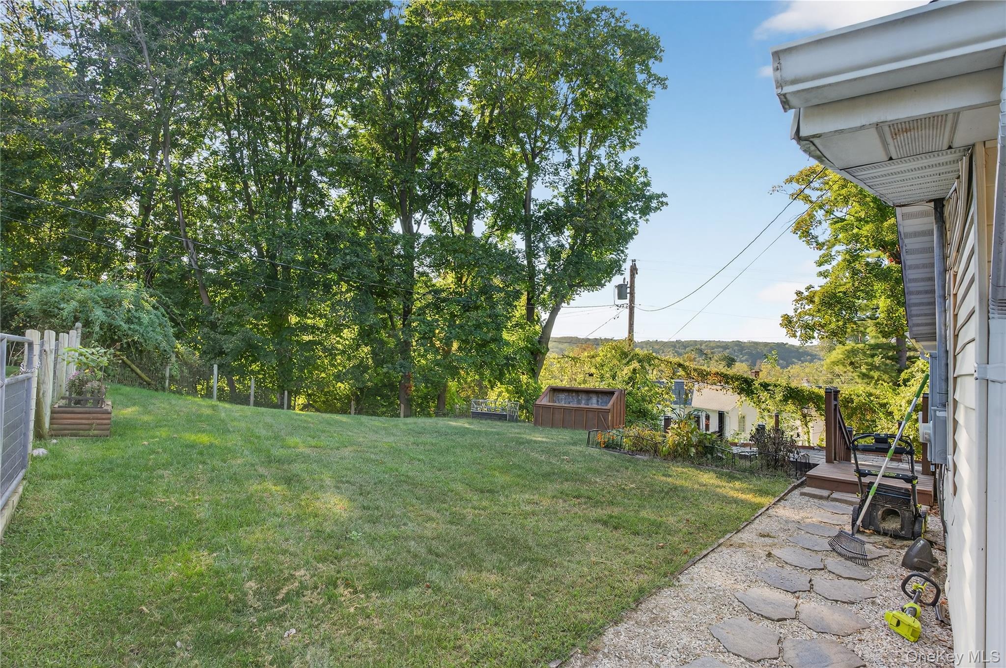 #4 photo, 9 Wickes Lane, New Hamburg , NY 12590