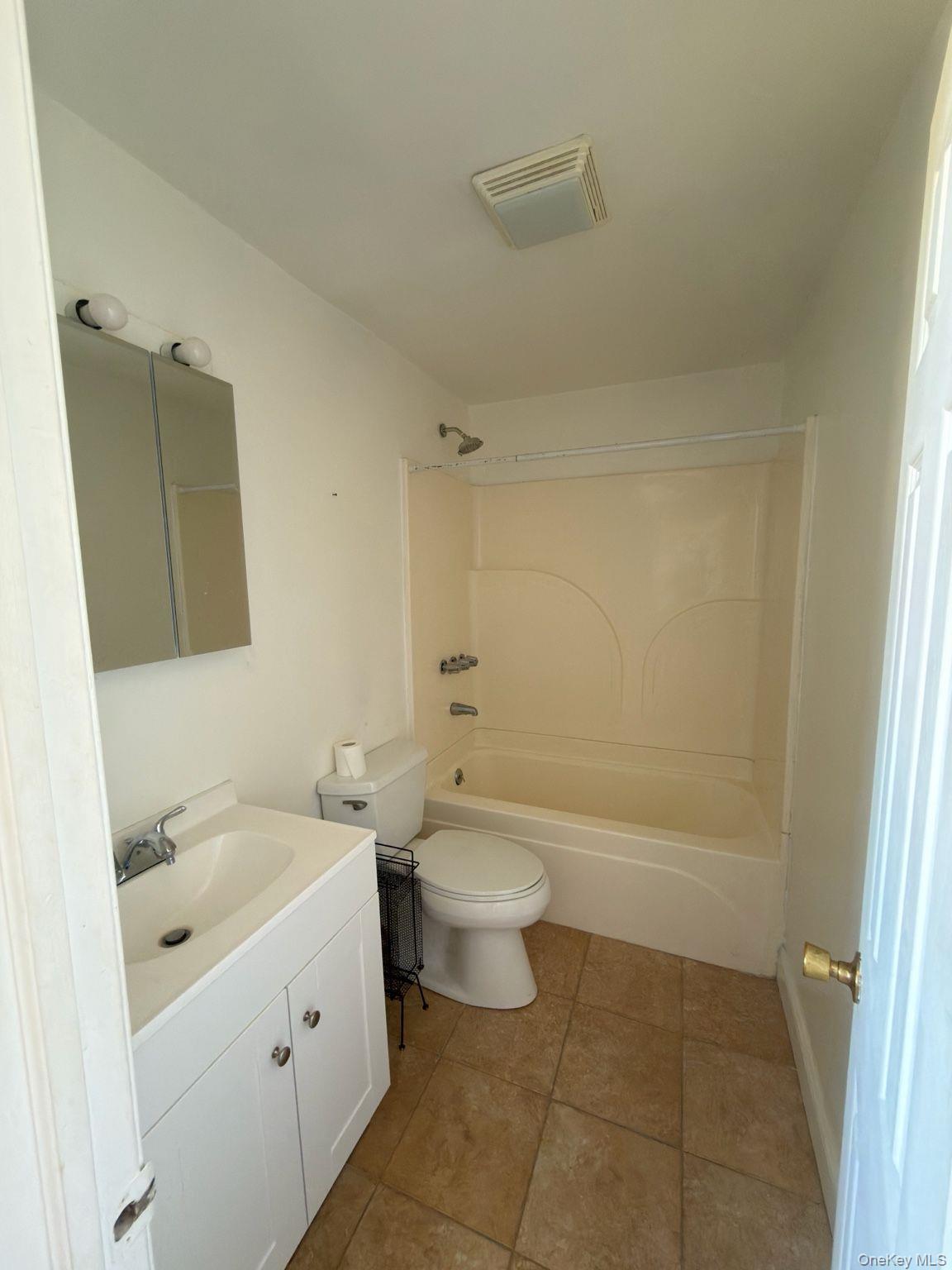 #7 photo, 2652 E Main Street, Wappingers Falls , NY 12590