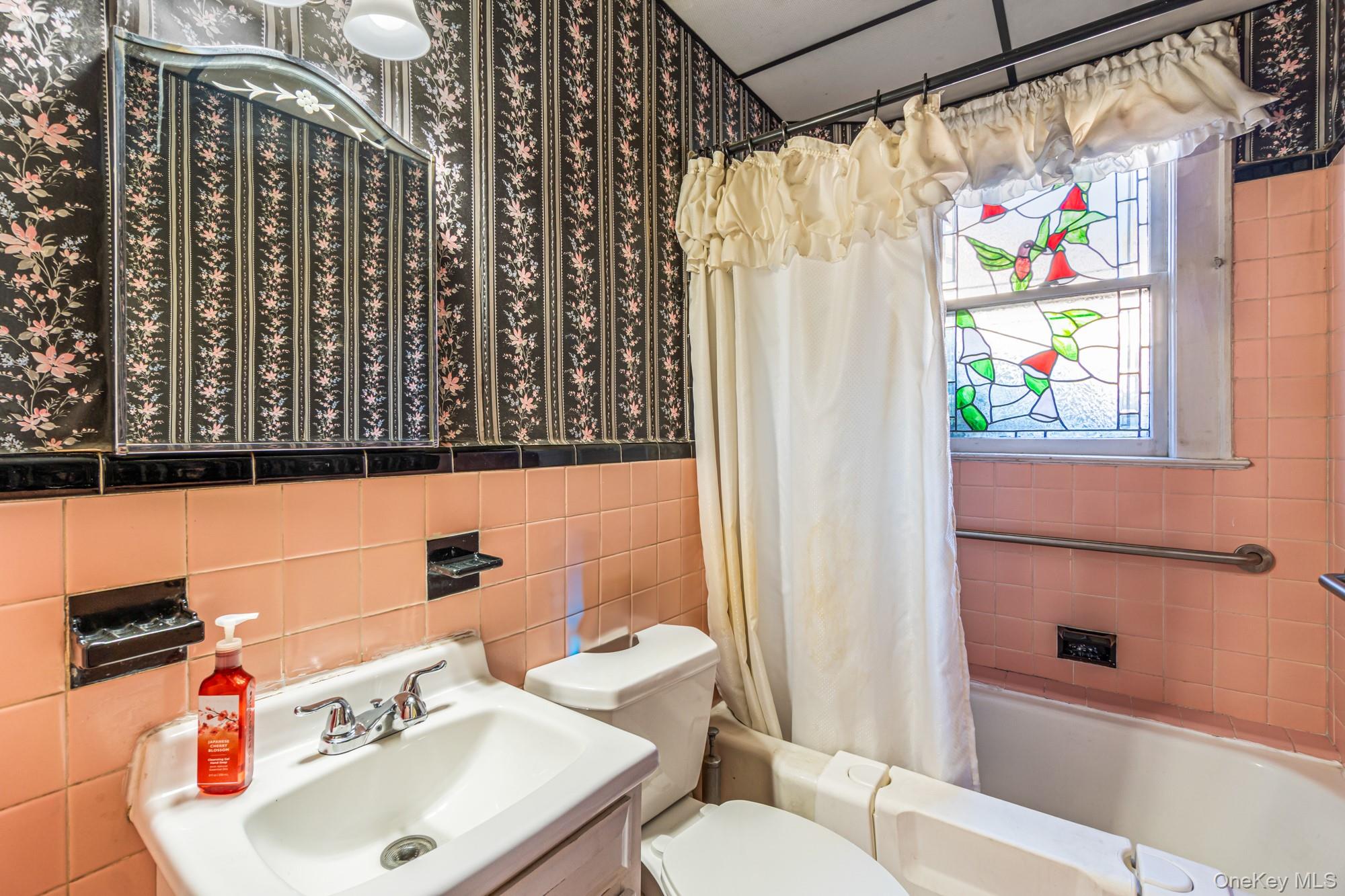 #10 photo, 184-51 Hovenden Road, Jamaica Estates , NY 11432