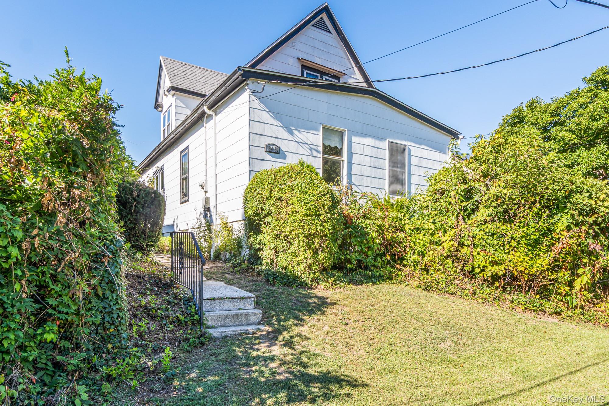 #2 photo, 184-51 Hovenden Road, Jamaica Estates , NY 11432