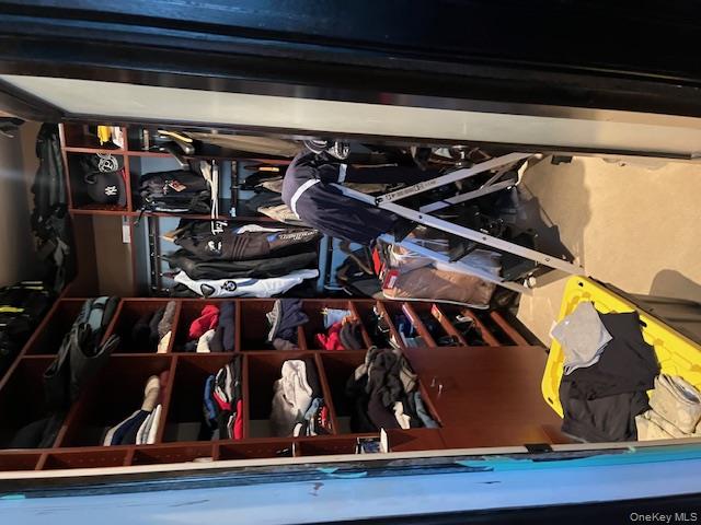 #5 photo, 5922 Cooper Avenue, クイーンズ区 Glendale , NY 11385