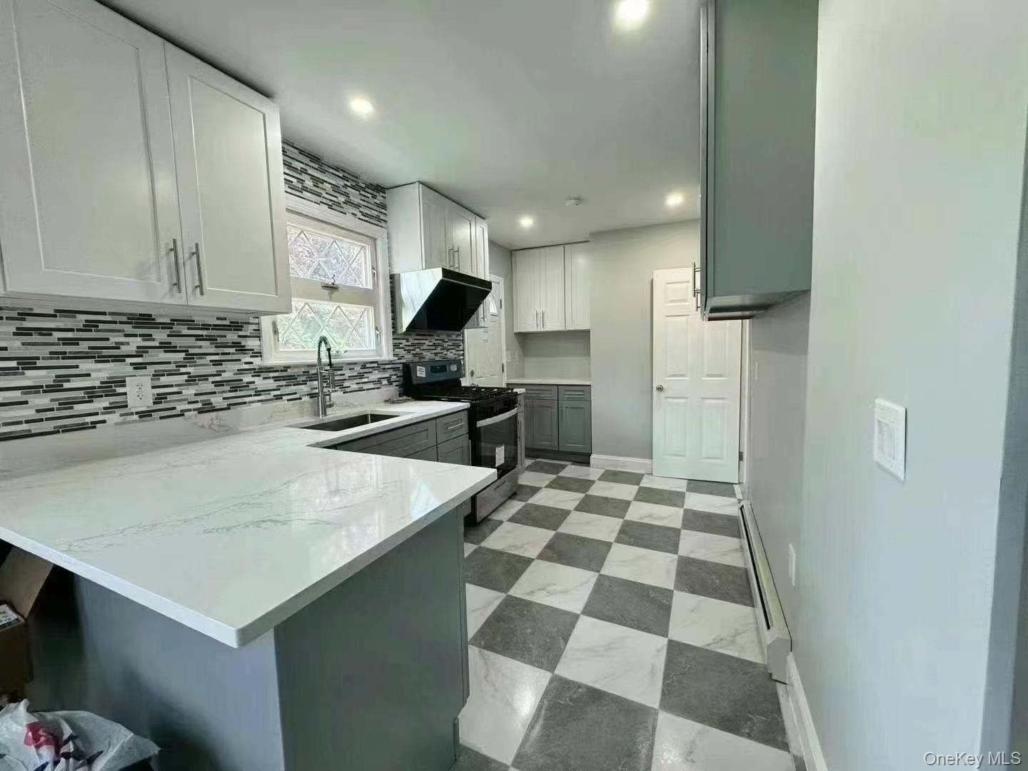 #4 photo, 345 Plainfield Avenue, Floral Park , NY 11001