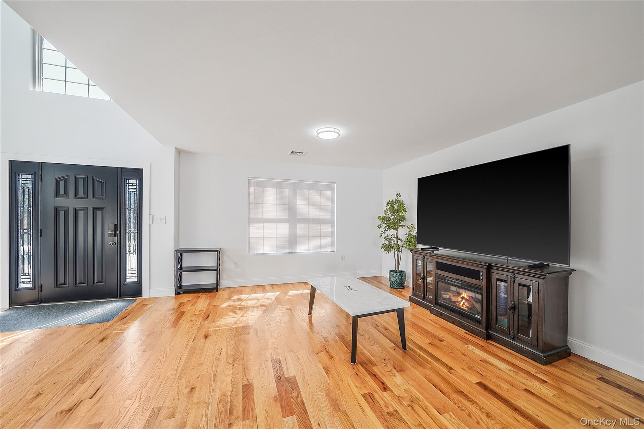 #7 photo, 41 Eldridge Avenue, Hempstead , NY 11550