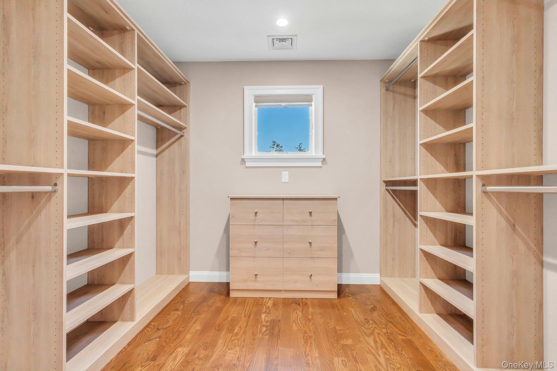 #18 photo, 7 Bud Court, ナッソー郡 Bayville , NY 11709