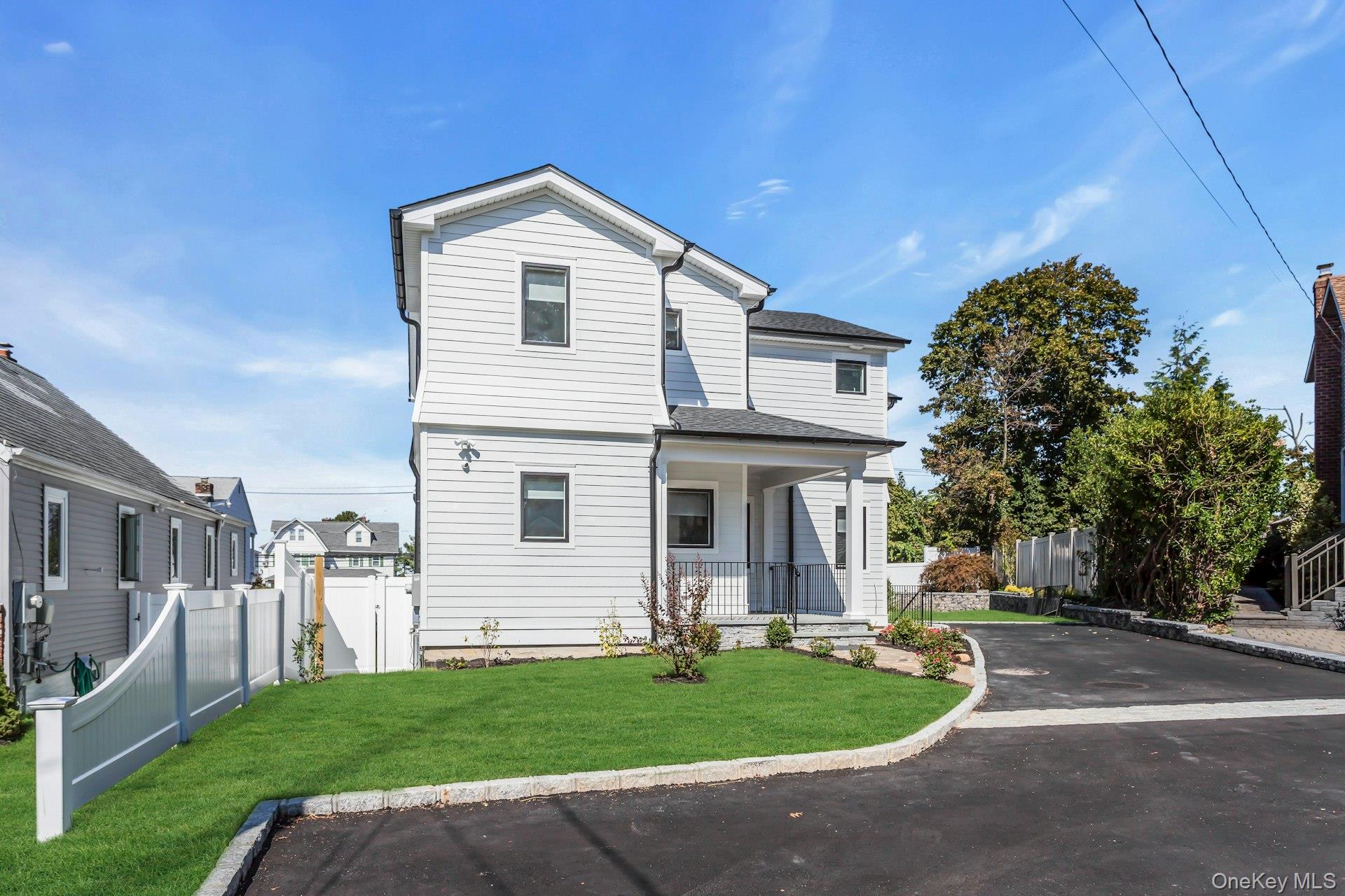 #3 photo, 7 Bud Court, ナッソー郡 Bayville , NY 11709