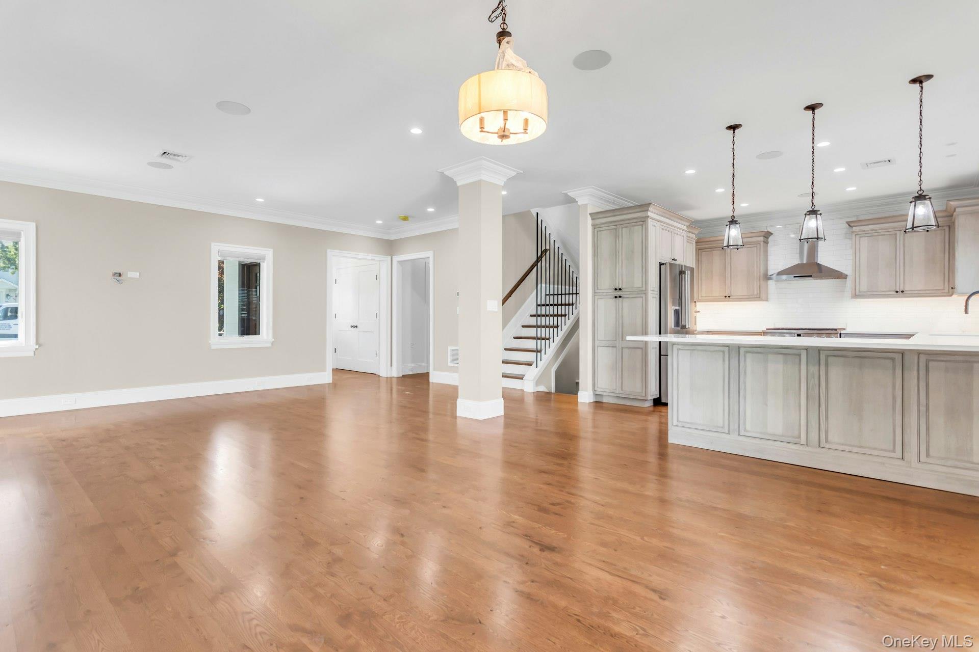 #7 photo, 7 Bud Court, ナッソー郡 Bayville , NY 11709