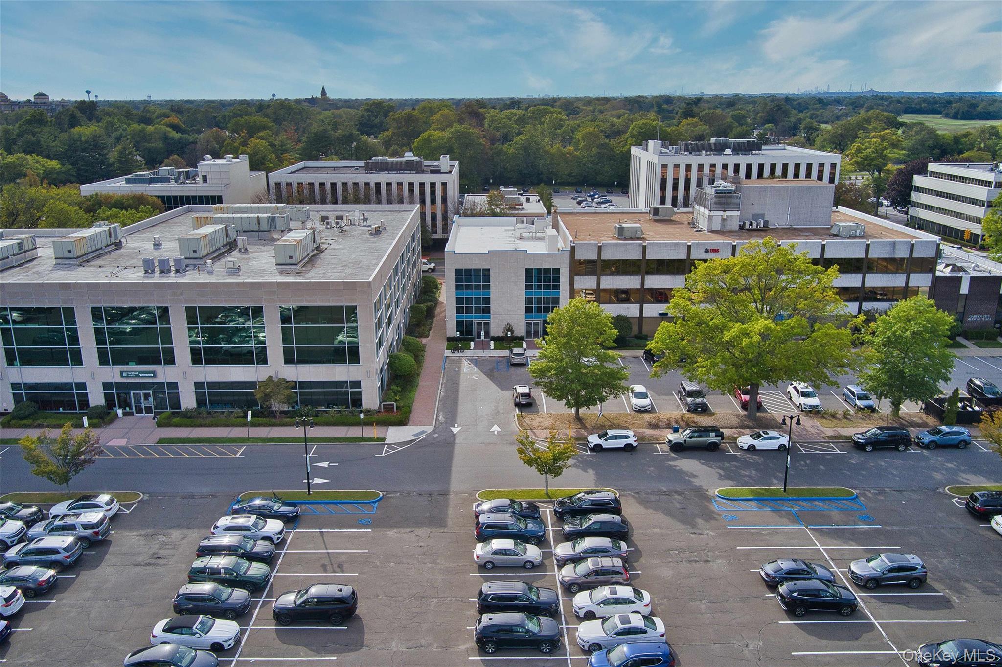 #4 photo, 1051 Franklin Avenue, Garden City , NY 11530