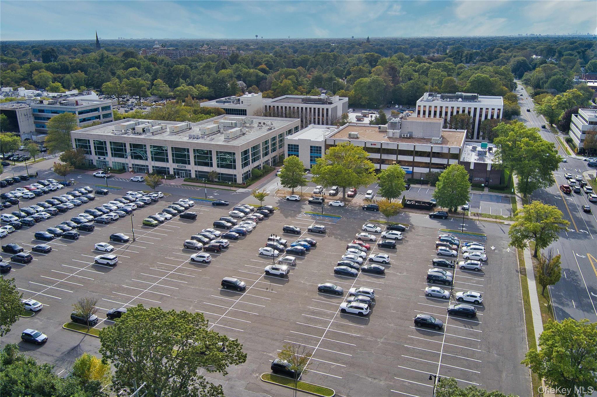 #7 photo, 1051 Franklin Avenue, Garden City , NY 11530