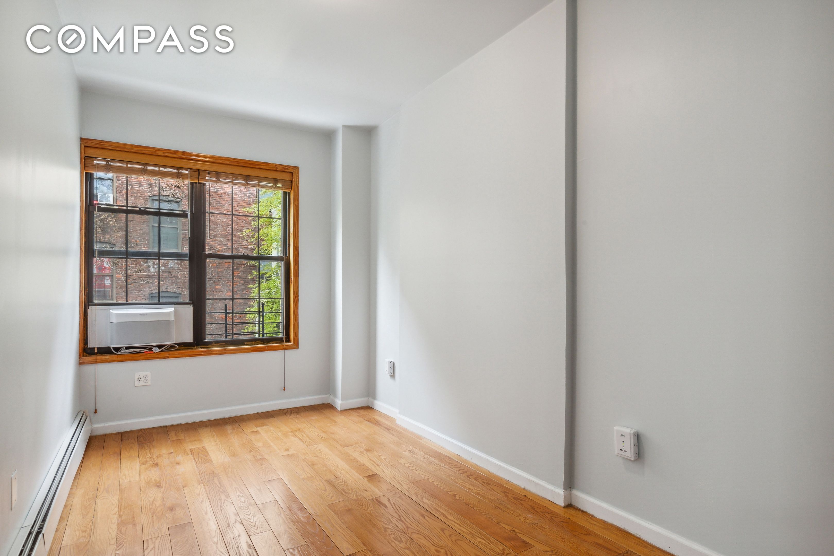 #8 photo, New York City, マンハッタン Washington Heights , NY 10033