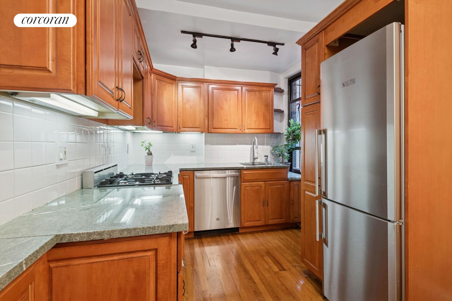 #5 photo, 333 E 53RD Street, マンハッタン Sutton Place , NY 10022