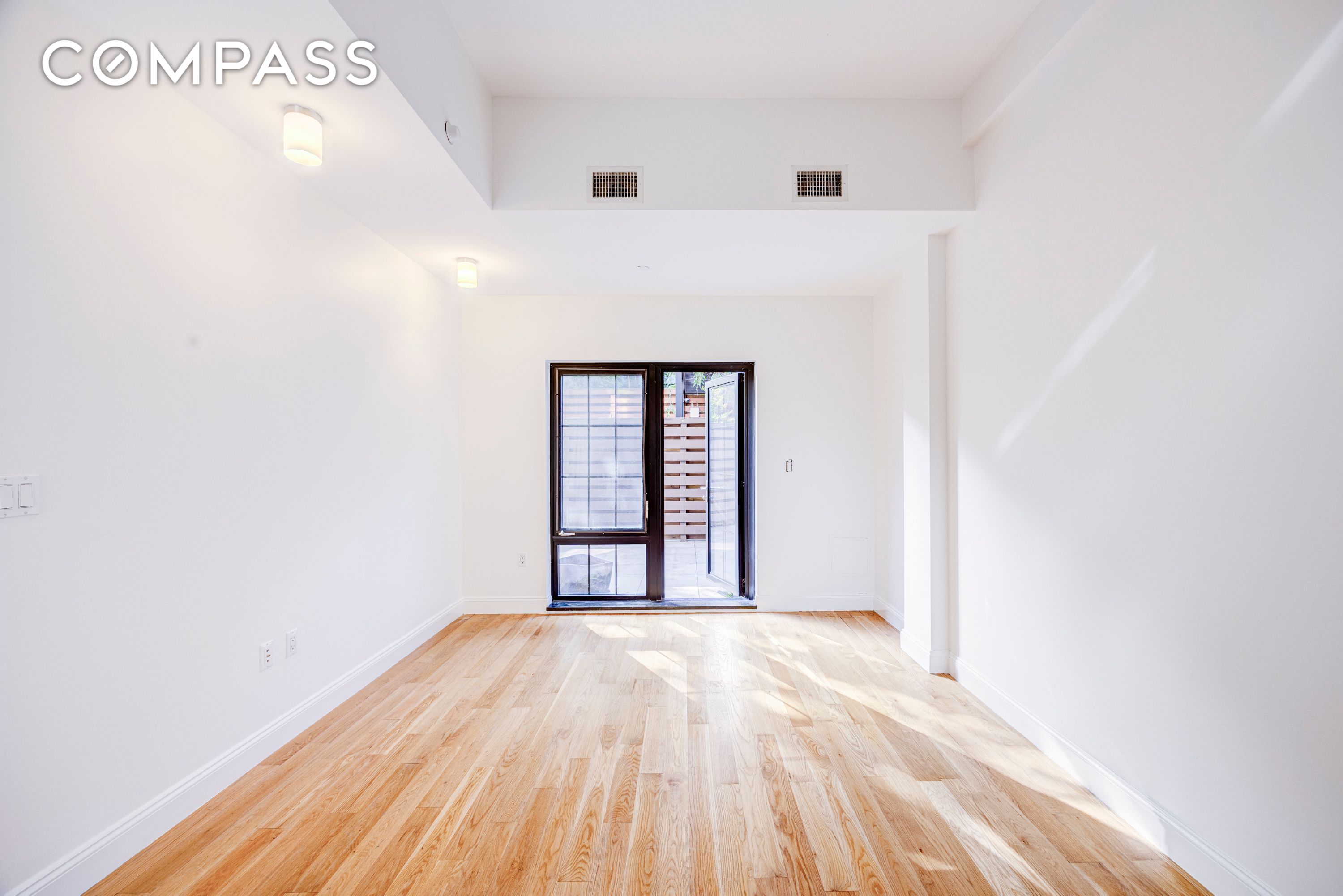 #17 photo, 42 Maspeth Avenue, ブルックリン区 East Williamsburg , NY 11211