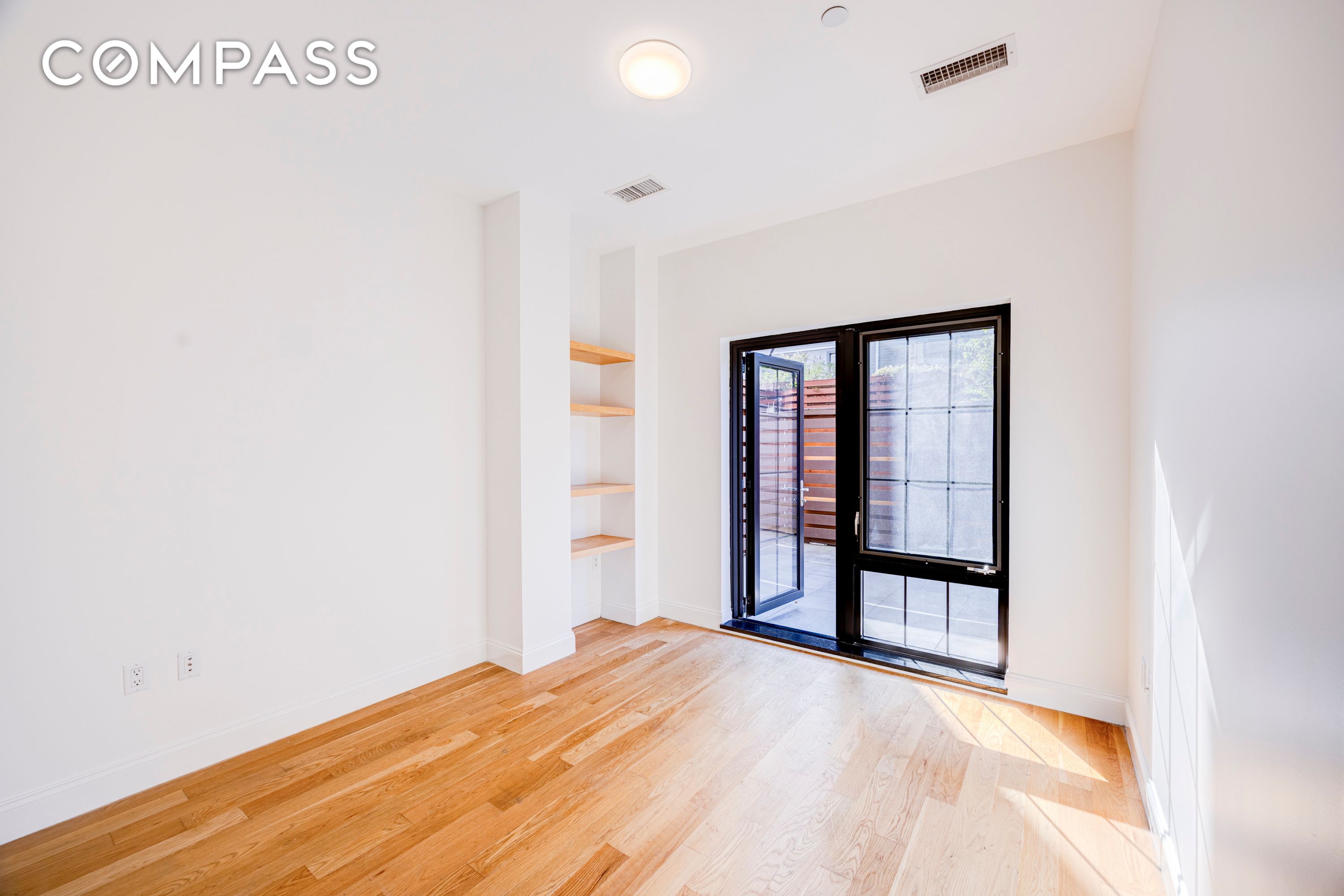 #19 photo, 42 Maspeth Avenue, ブルックリン区 East Williamsburg , NY 11211