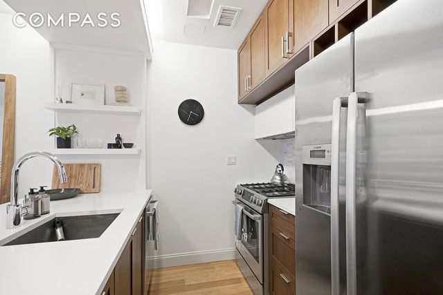 #5 photo, 42 Maspeth Avenue, ブルックリン区 East Williamsburg , NY 11211