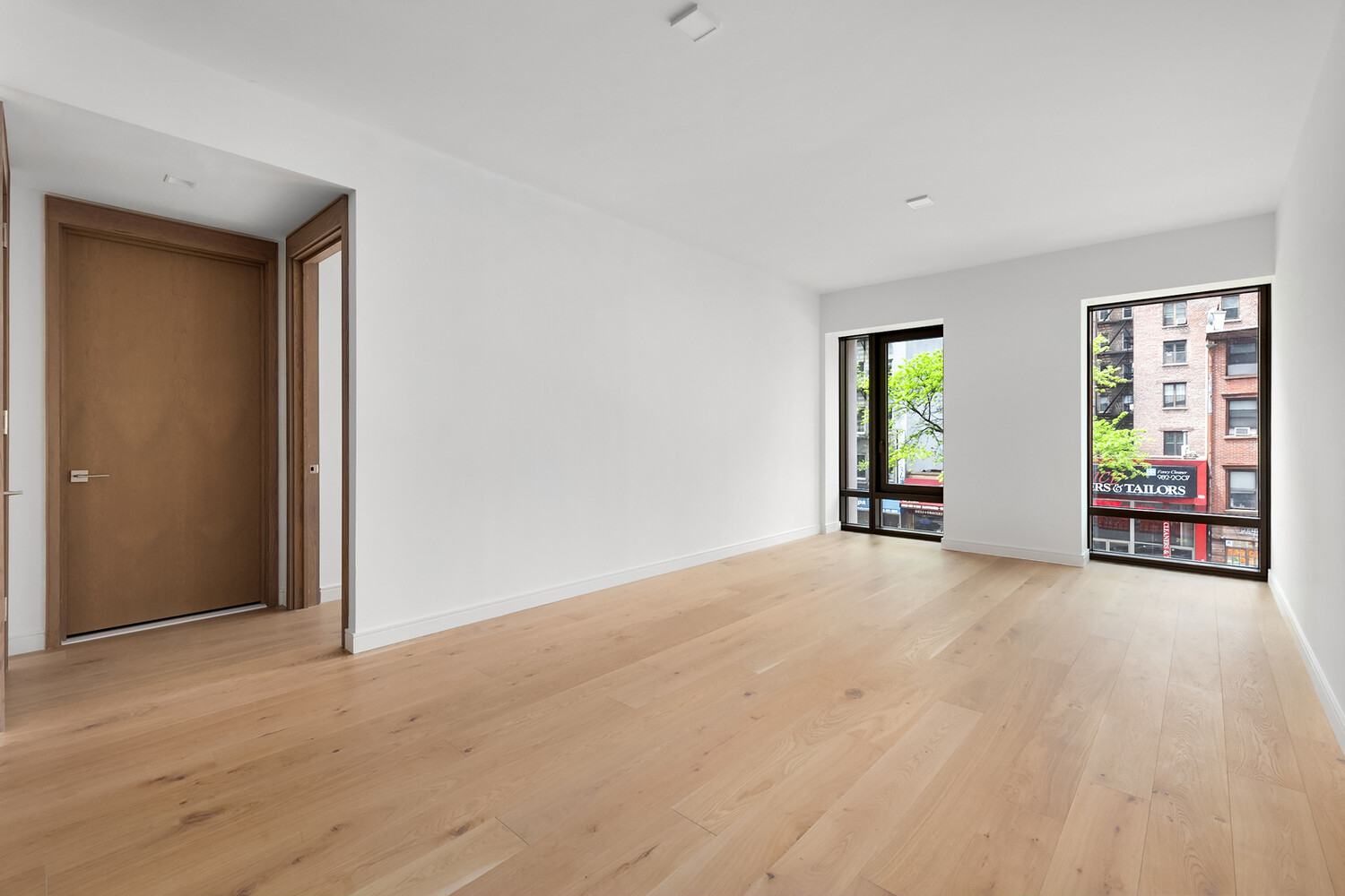 #1 photo, 200 E 21ST Street, Gramercy Park , NY 10010