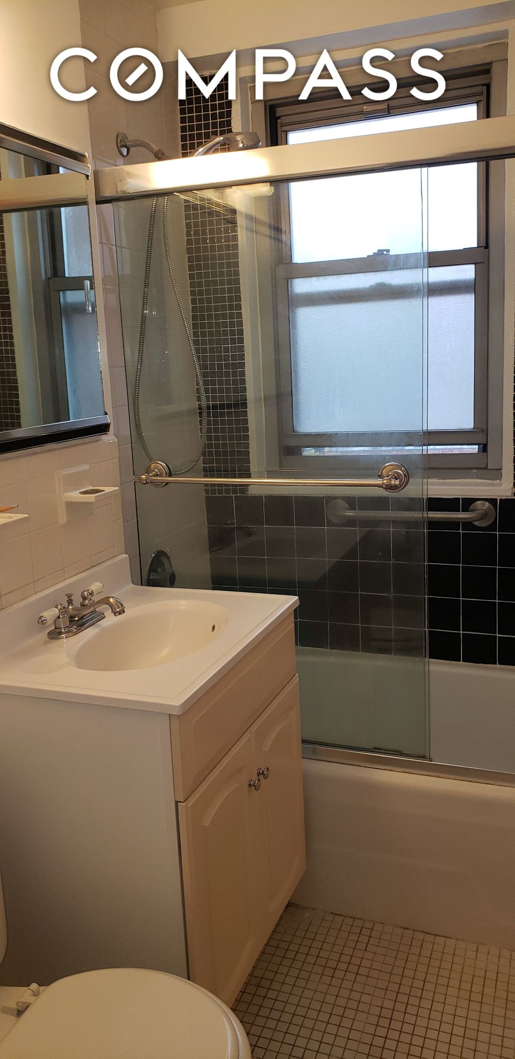 #11 photo, Forest Hills, Forest Hills , NY 11375