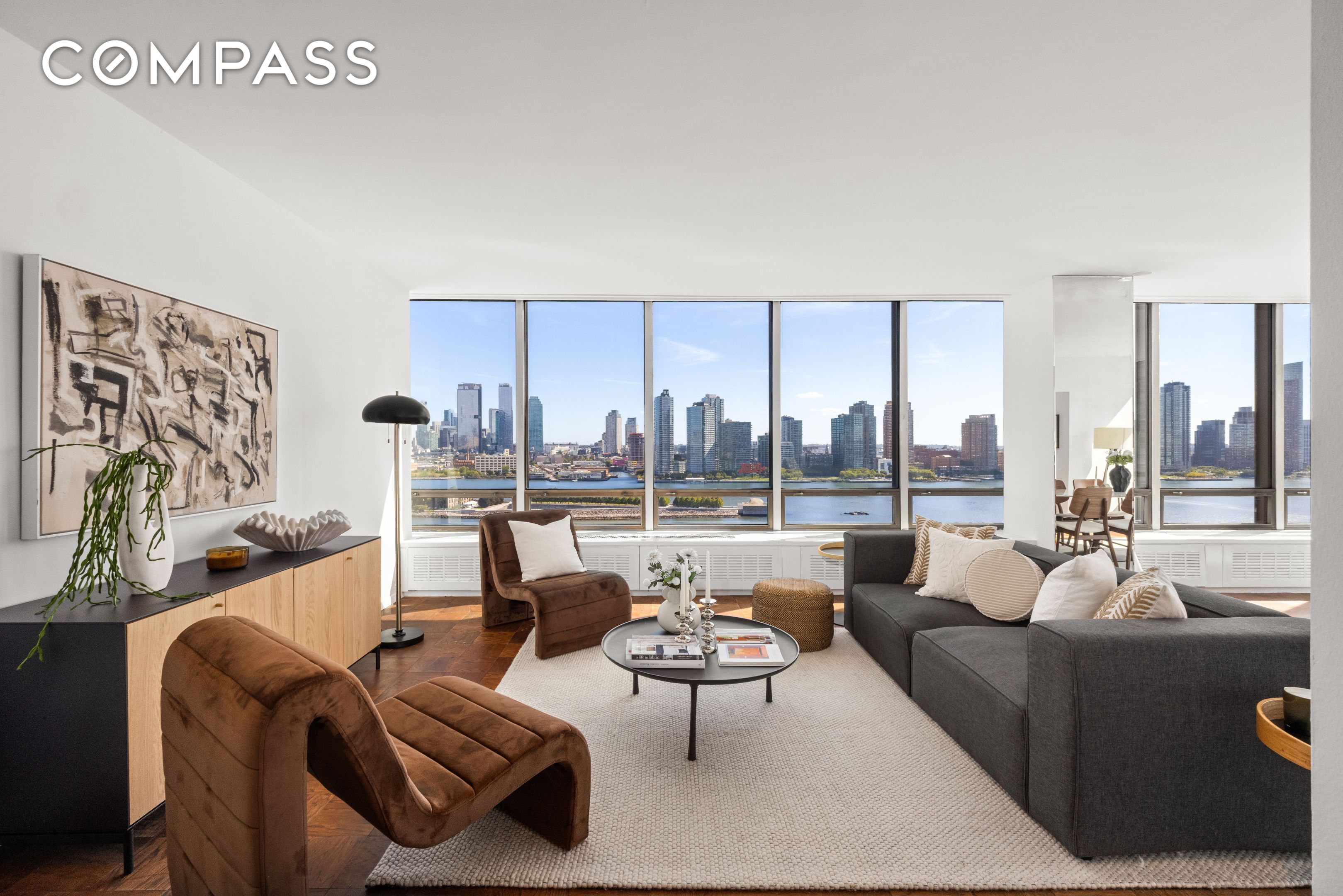 #1 photo, 870 United Nations Plaza, マンハッタン Midtown East , NY 10017