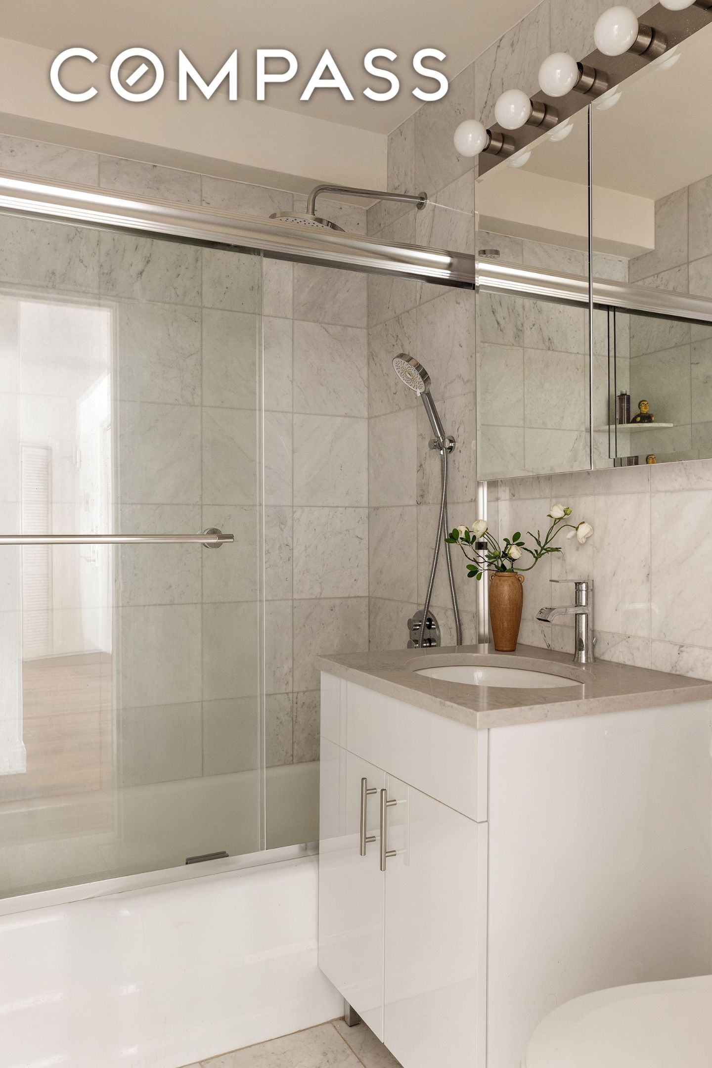 #13 photo, 345 E 73rd Street, Lenox Hill , NY 10021