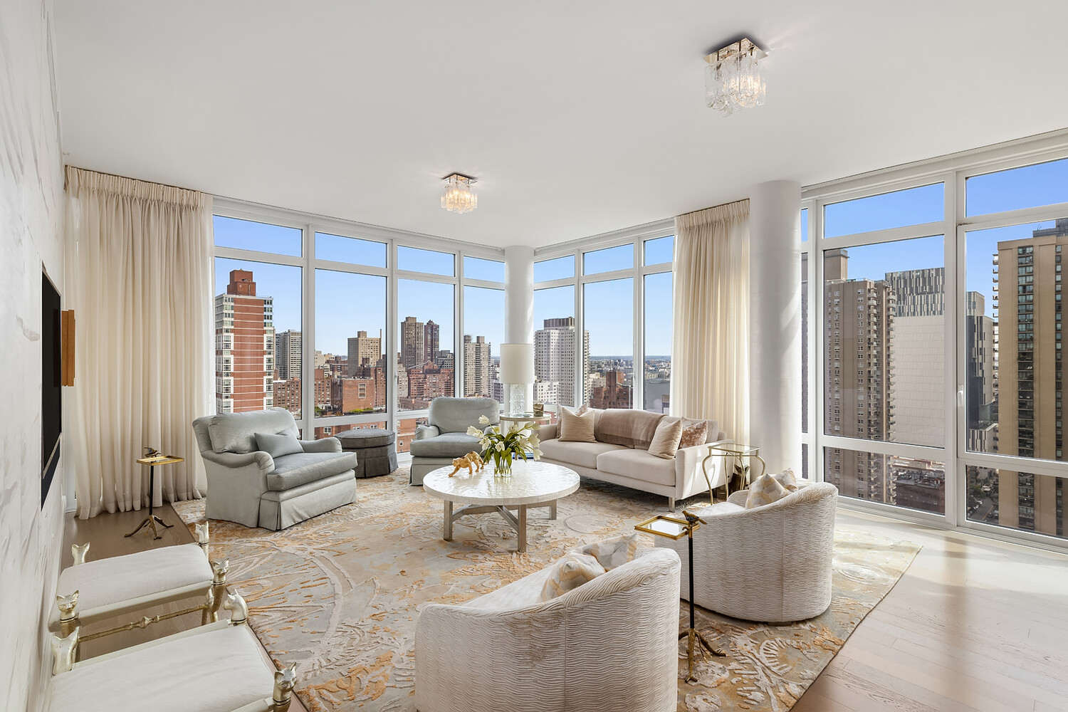 #15 photo, 1355 1ST Avenue, マンハッタン Lenox Hill , NY 10021