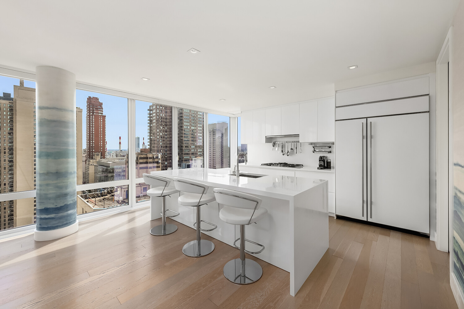 #5 photo, 1355 1ST Avenue, マンハッタン Lenox Hill , NY 10021