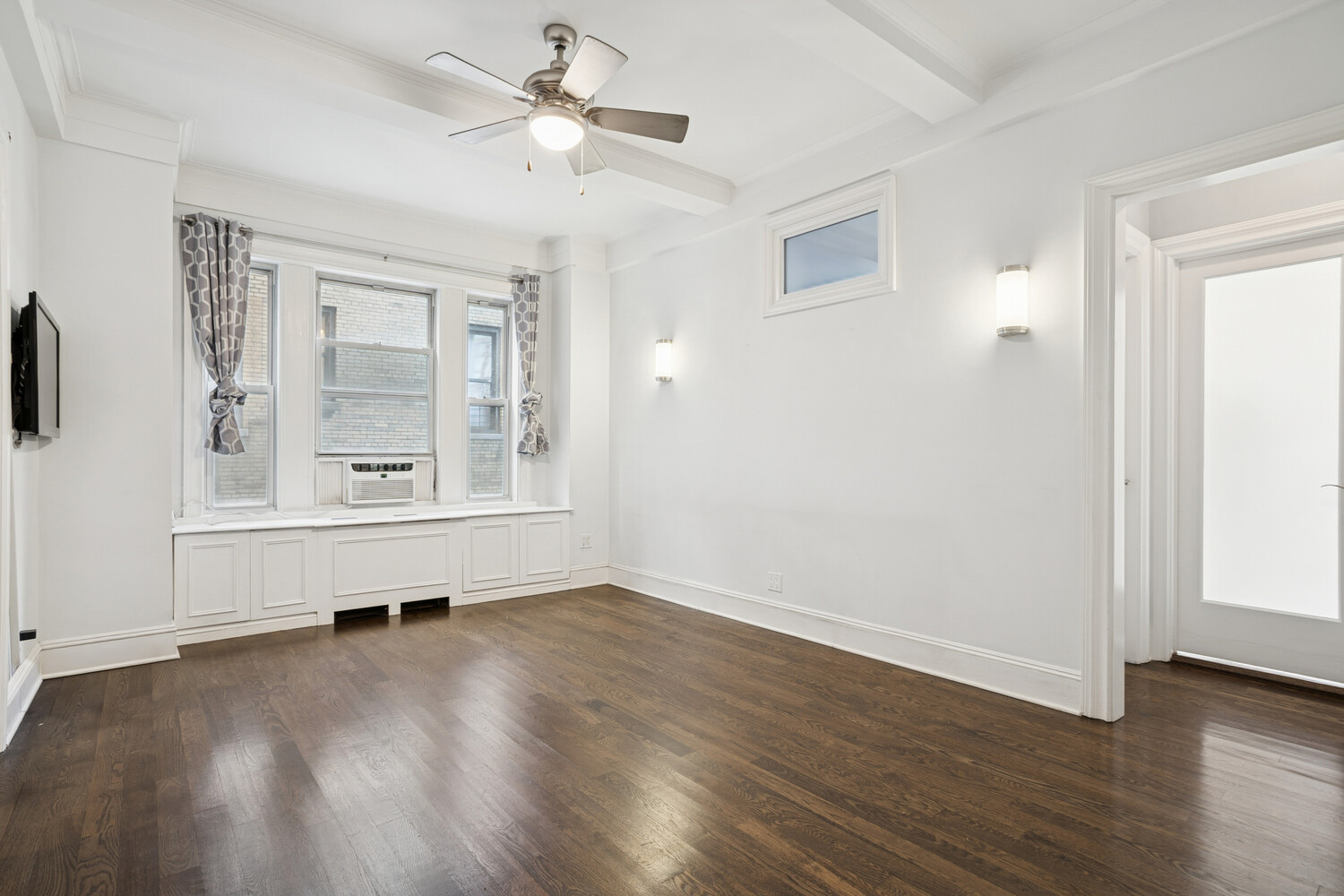 #3 photo, 588 W END Avenue, マンハッタン Upper West Side , NY 10024