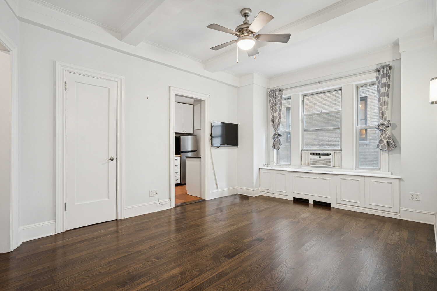 #5 photo, 588 W END Avenue, マンハッタン Upper West Side , NY 10024
